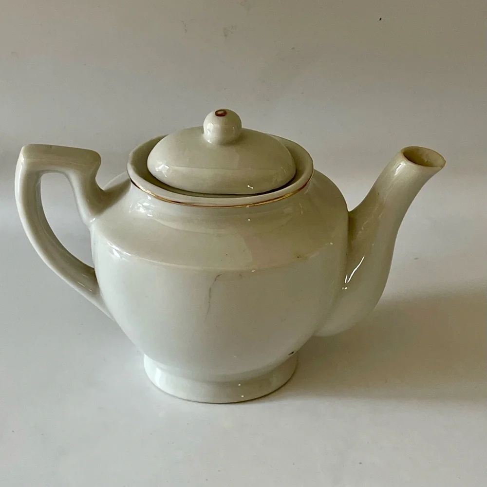 Moss Rose Porcelain Floral Teapot with Pink Roses
